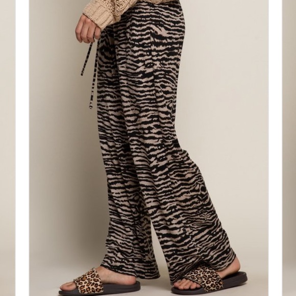 🖤 POL TAUPE ZEBRA WIDE LEG - Picture 3 of 6